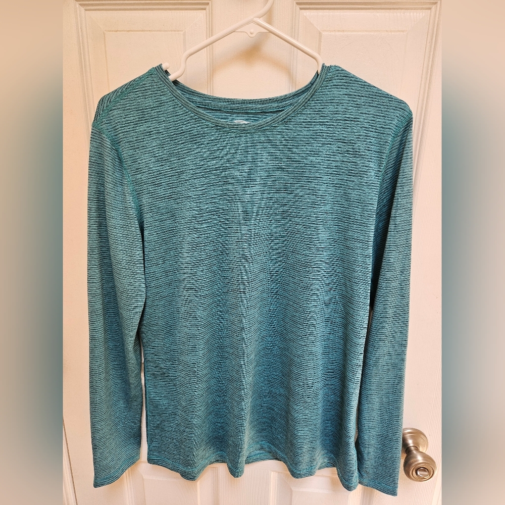 Womens athletic shirt